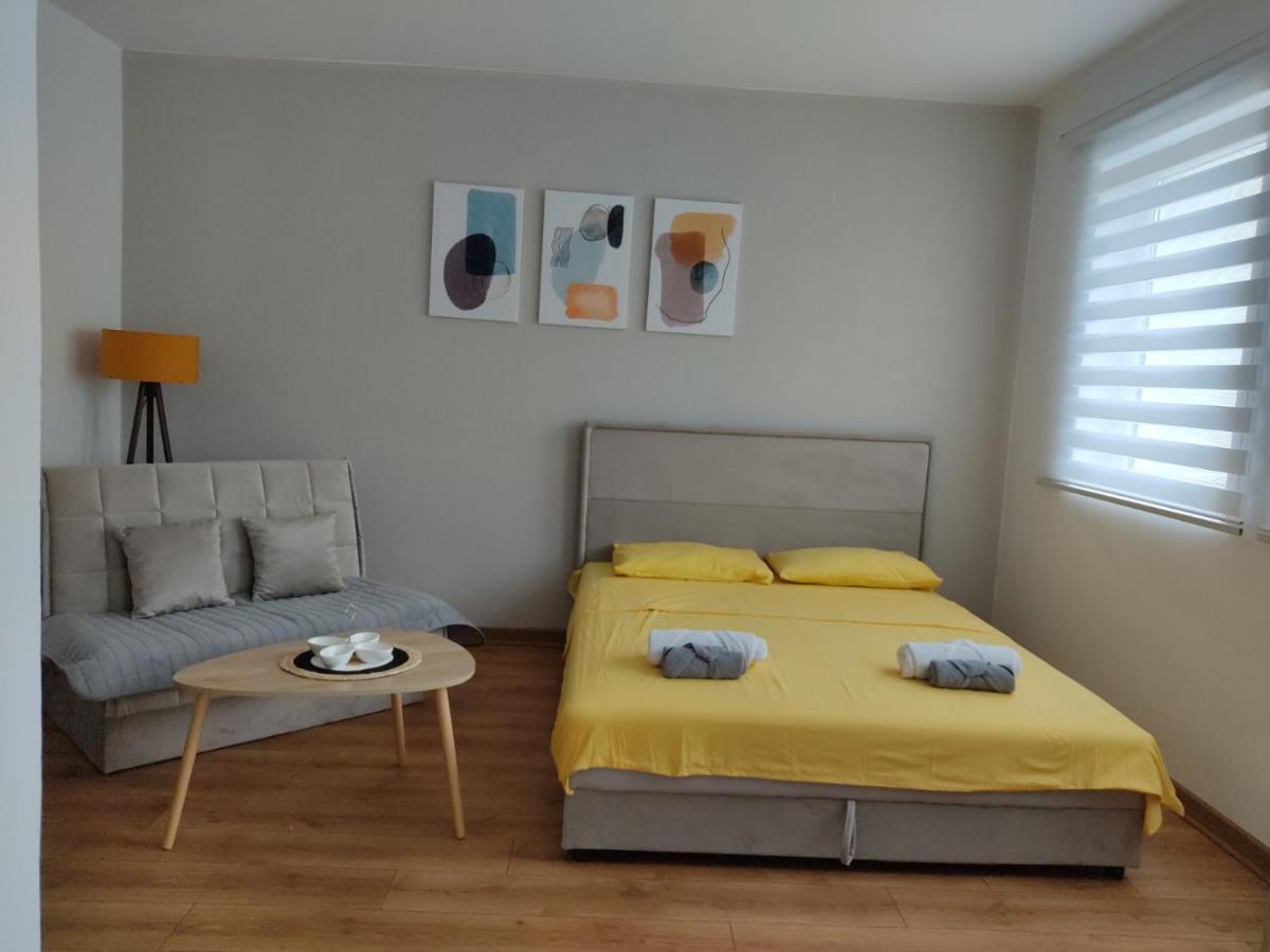 Apartman Andjela Pluzine Luaran gambar